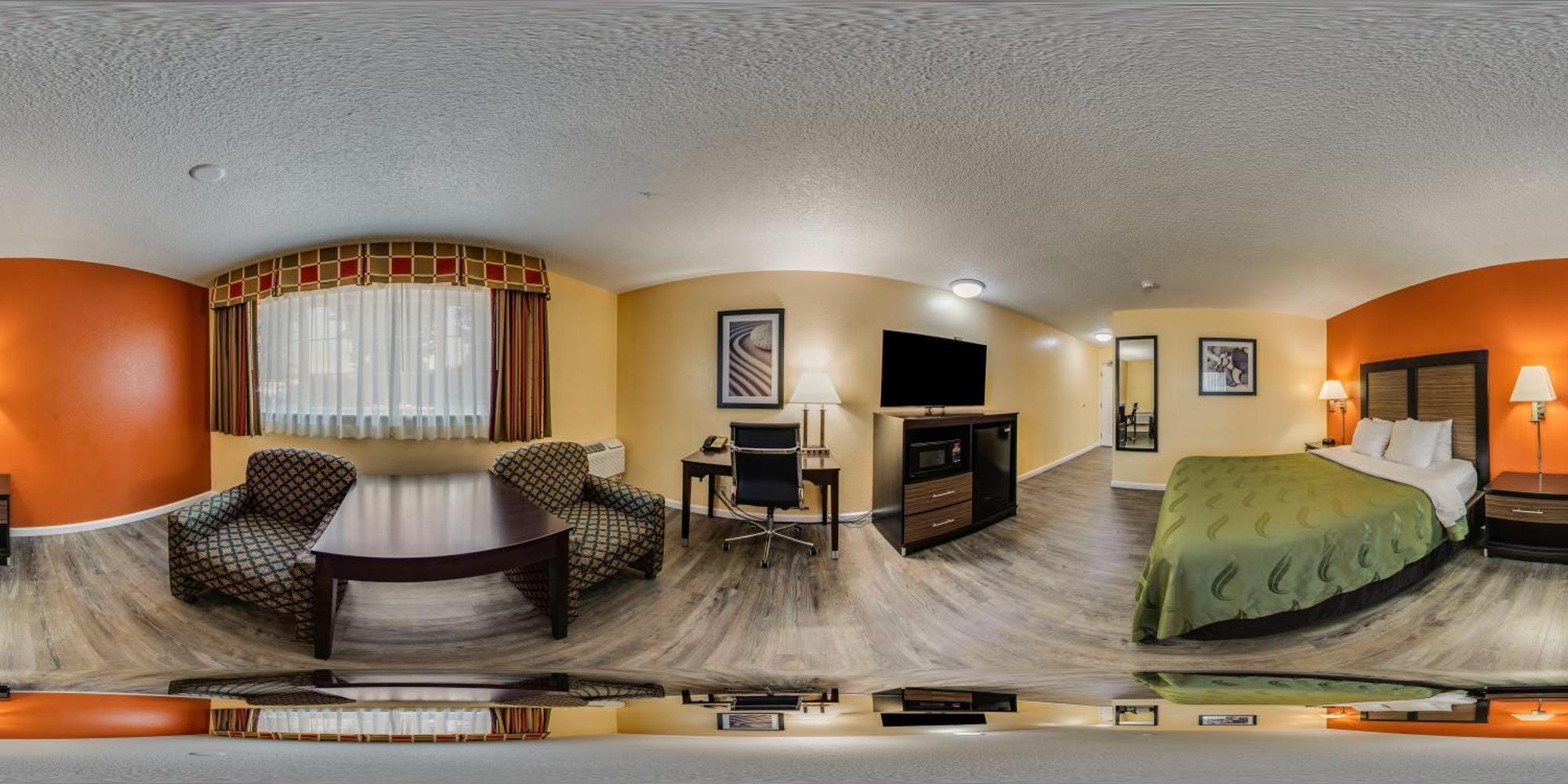 Quality Inn & Suites Medford Airport Extérieur photo
