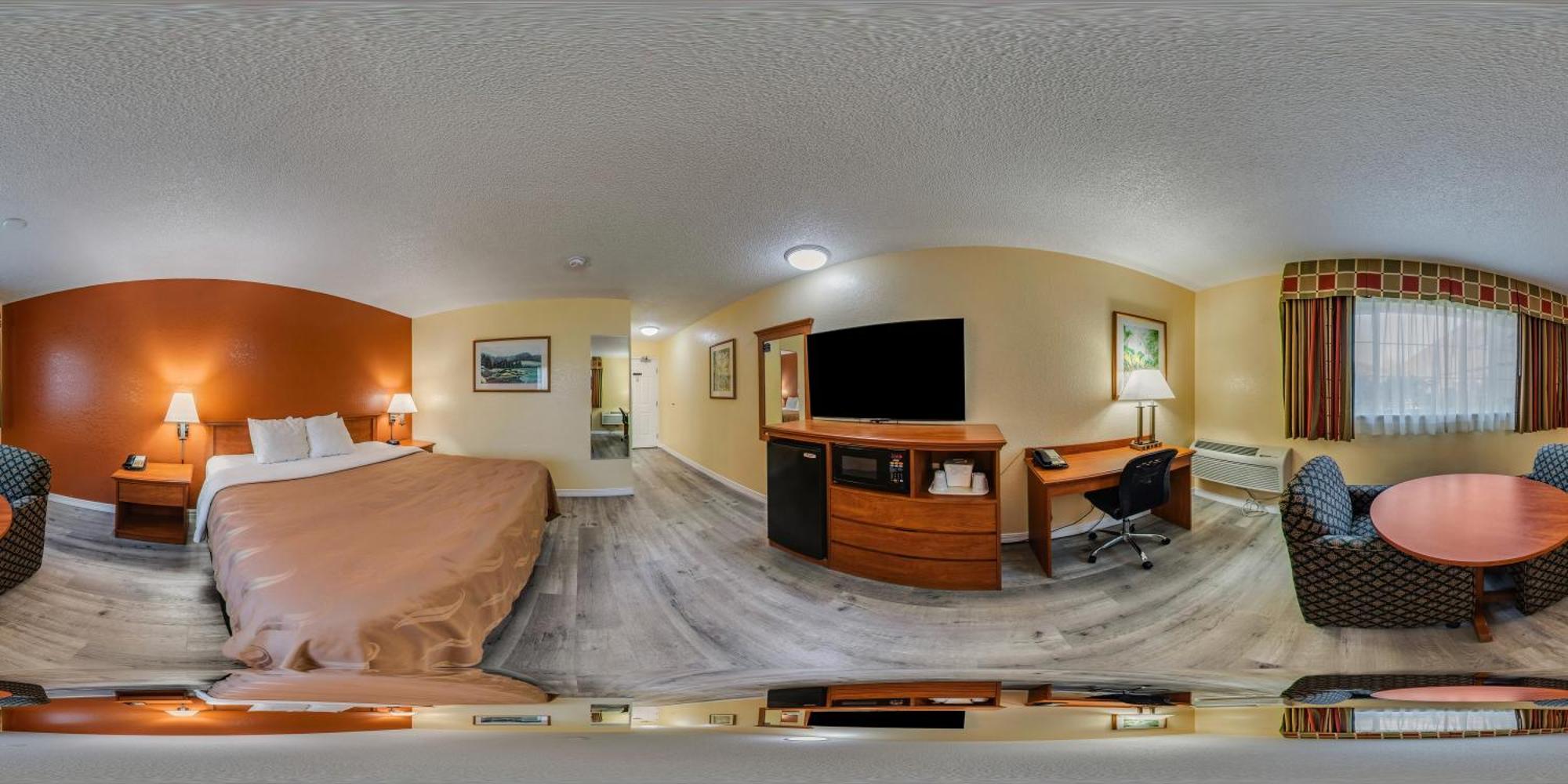 Quality Inn & Suites Medford Airport Extérieur photo